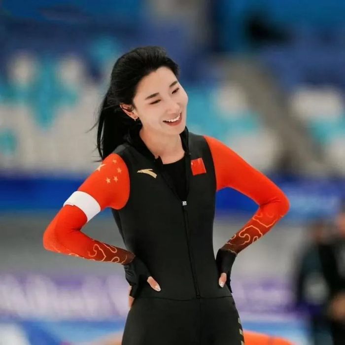 速度滑冰项目中,韩国选手表现出色 速度滑冰项目中,韩国选手表现出色