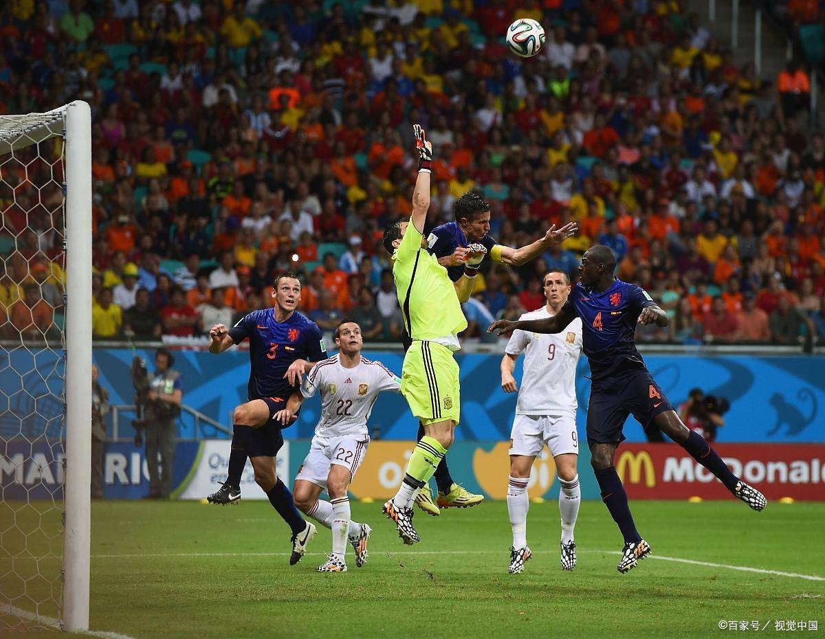 巴萨锋线杀手大放异彩，球队信心高涨